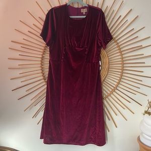 Lindy Bop size 14 Burgundy velvet mini dress with button details